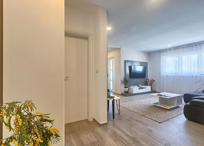 Vila Vallelunga Pula